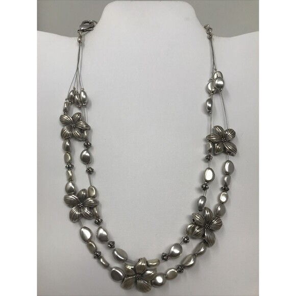 CHICO'S Necklace Silver Tone Beads Flower Floral Embossed Floating - Picture 3 of 12